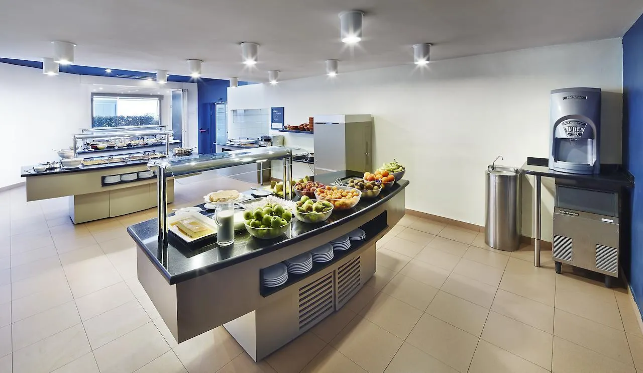 Residencia Universitaria Sarria Apartment Barcelona