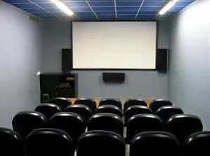 萨里亚大学酒店 巴塞罗那 公寓