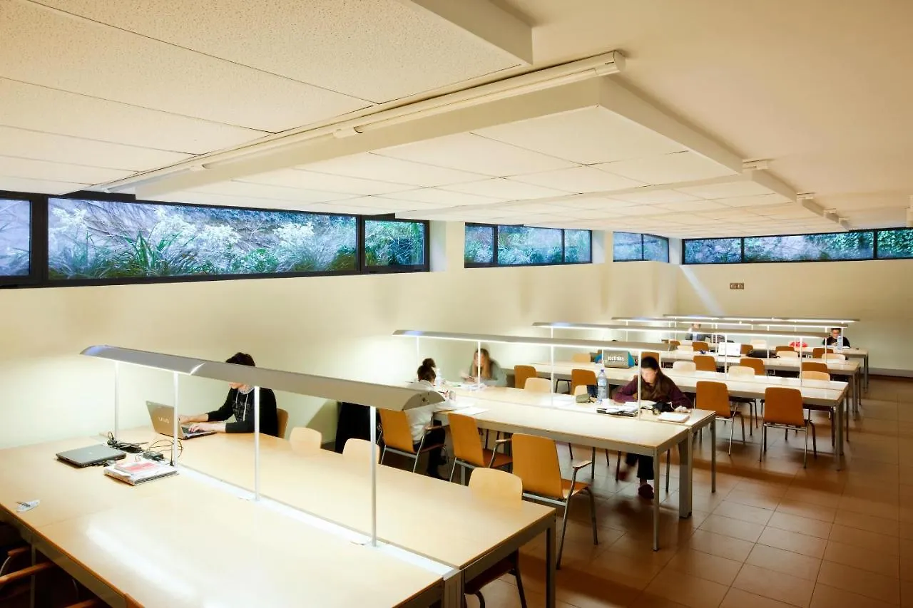 公寓 萨里亚大学酒店 巴塞罗那 西班牙