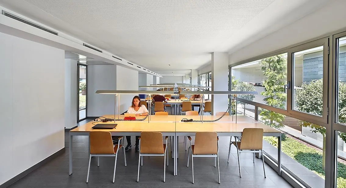 公寓 萨里亚大学酒店 巴塞罗那 西班牙